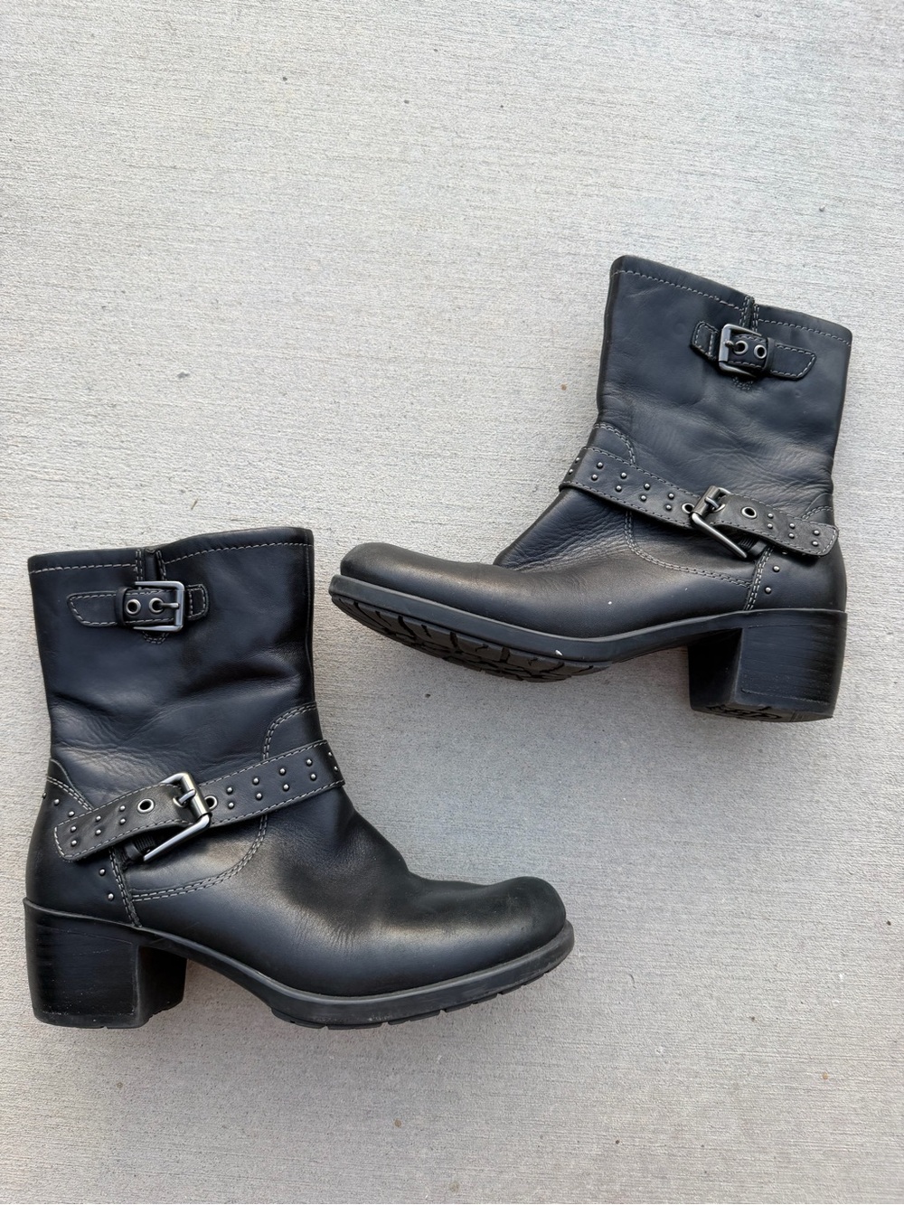 Black Leather Studded Buckle Moto Ankle Boots Size 8M